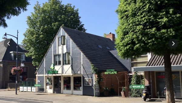 Dieren – Eetcafé en Snackbar te koop, huur pand en bovenwoning