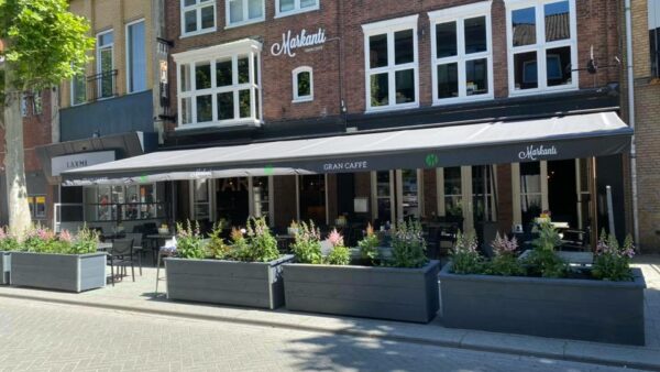 Hengelo – Grand Caffé Markanti gesitueerd op A Locatie in centrum Hengelo