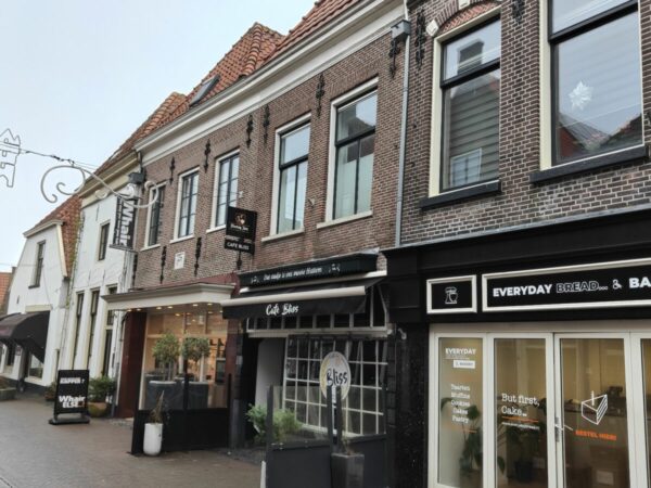 Hattem – Café Bliss – Authentiek bruin café